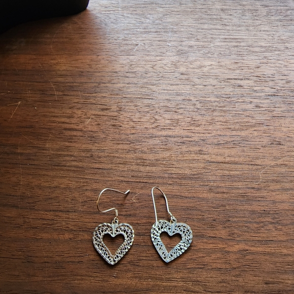 Lovely heartshaped sterling drop earrings - Picture 6 of 8